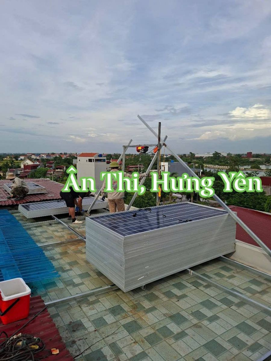 chuyen-lap-dat-he-thong-dien-mat-troi-hung-yen2